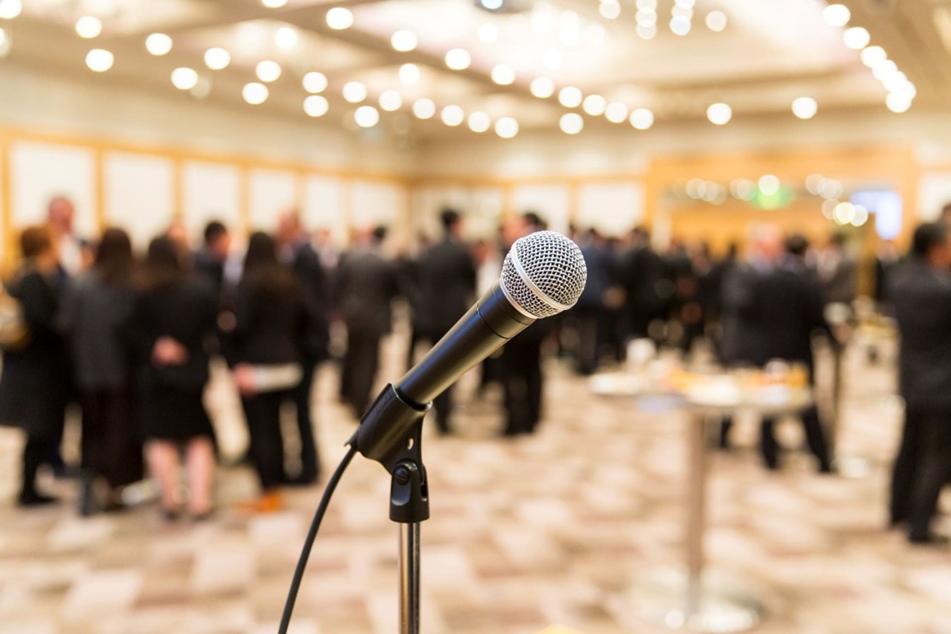 困ったら参考に!シーン別忘年会挨拶例文集