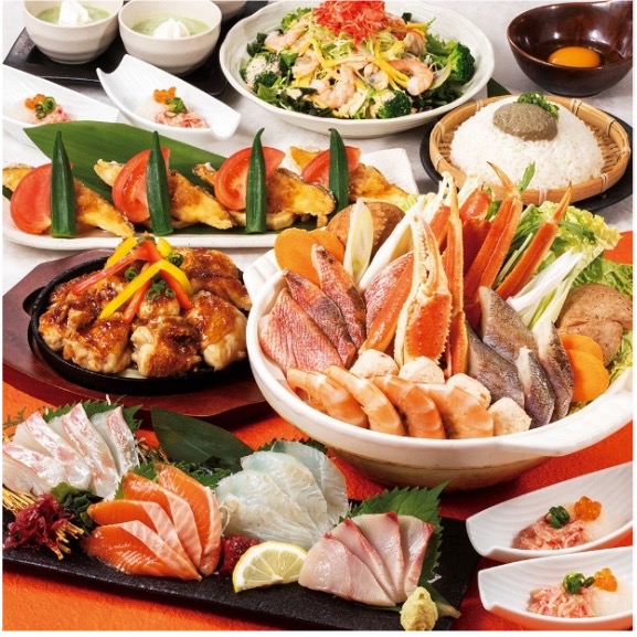 本ズワイガニ入り海鮮鍋や炭焼き風鶏鉄板焼き等　全8品 + 2時間  飲み放題付　お1人様  5500 円 （税込）